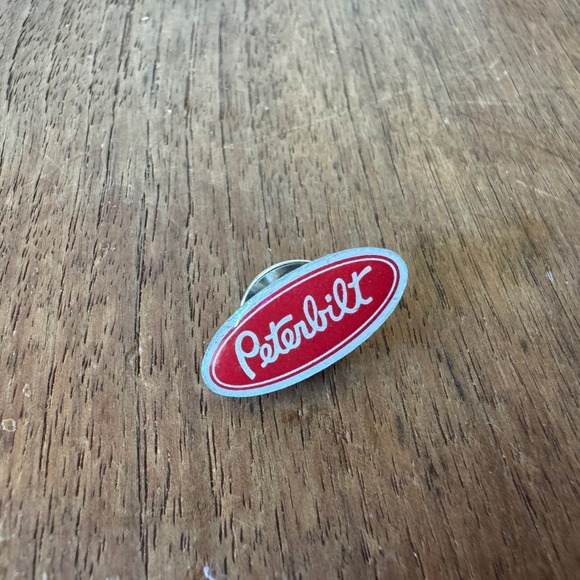 Peterbilt Truck Logo Silver Tone Lapel Pin Hat Pin Brooch - Picture 1 of 4